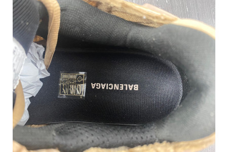 BLCG RUNNER SNEAKER 677403 W2RA5 0126