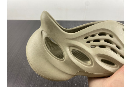 Adidas Yeezy Foam RNR Stone Salt GV6840