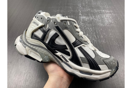 BLCG RUNNER SNEAKER 772774 W3RNY 9012
