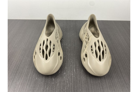 Adidas Yeezy Foam RNNR Stone Sage GX4472