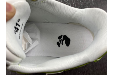 OFF-WHITE SNEAKER