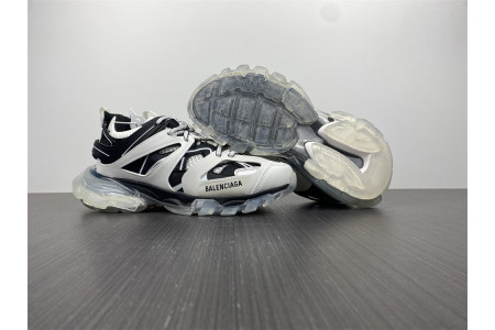 BLCG TRACK SNEAKER 647741 W3BZ2 9010