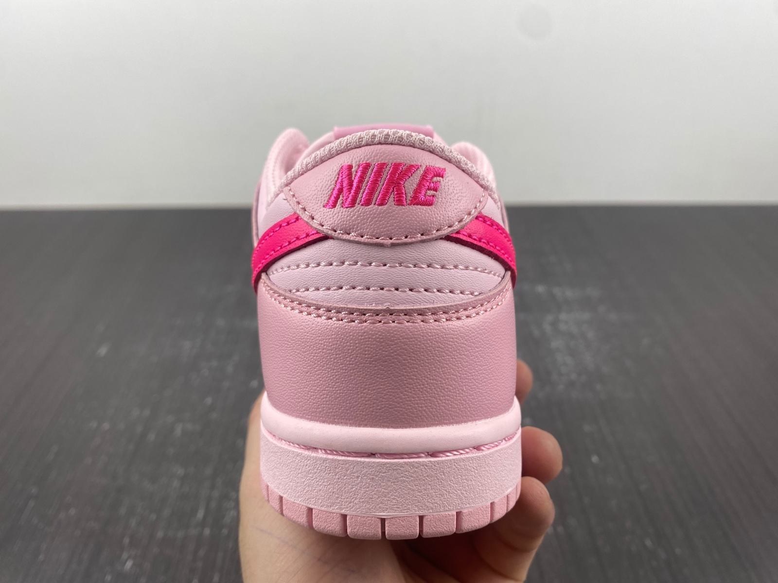 Nike Dunk Low Triple Pink
