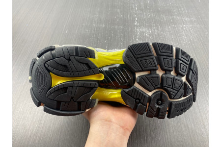 BLCG RUNNER SNEAKER 677402 W3RB5 9174