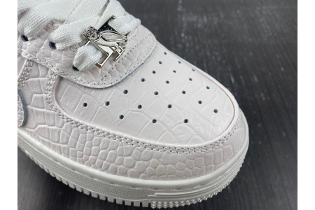 B*PE SNEAKER