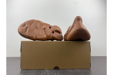 Adidas Yeezy Foam RNR Clay Red HP5335