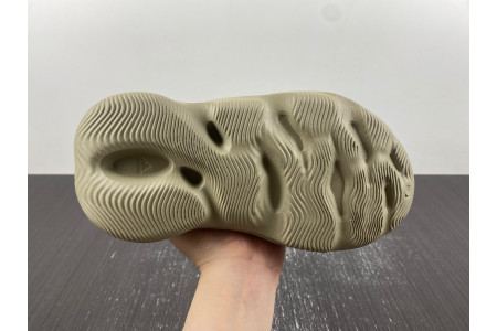 Adidas Yeezy Foam RNR Stone Salt GV6840