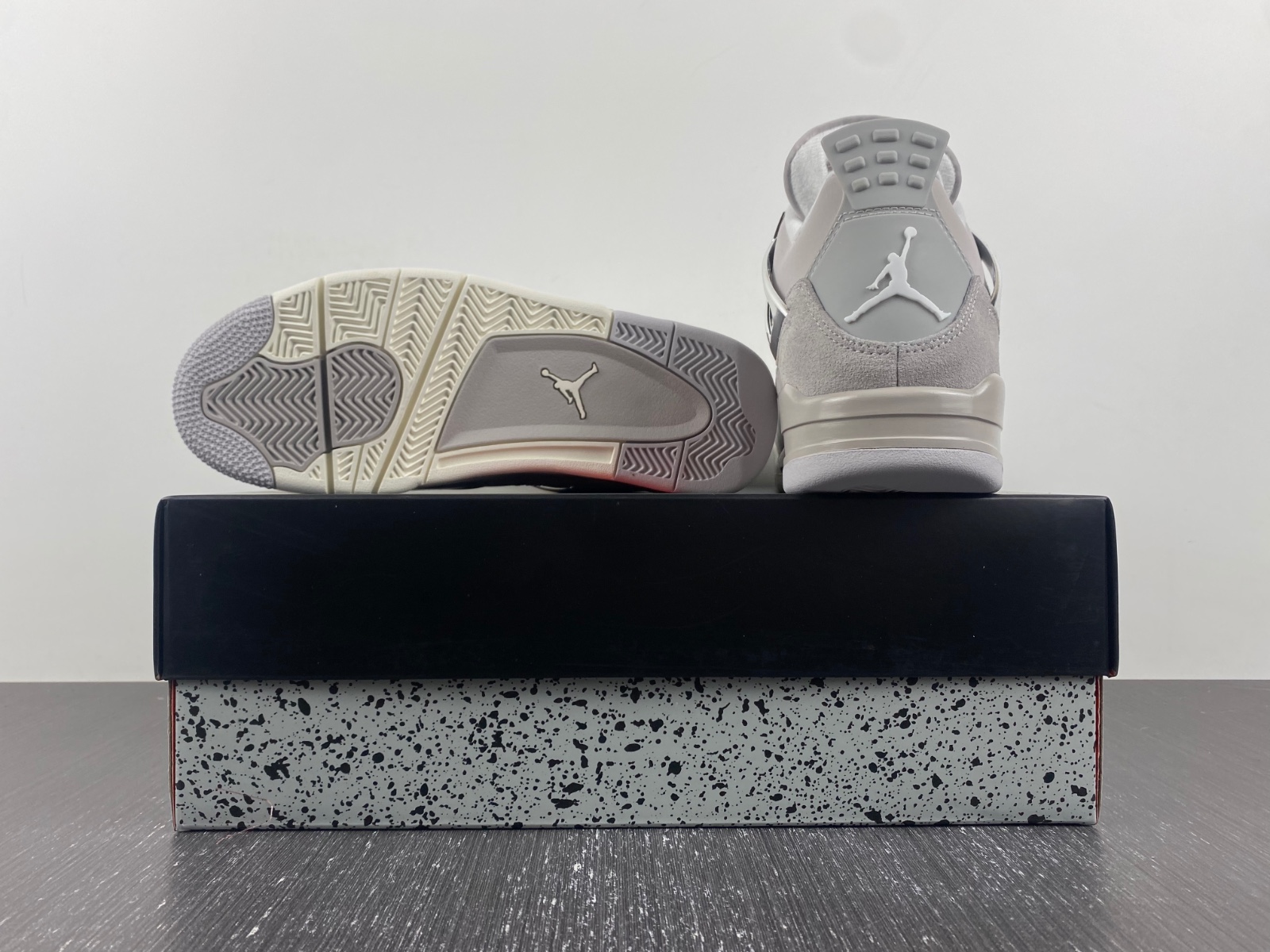 Jordan 4 Retro Frozen Moments