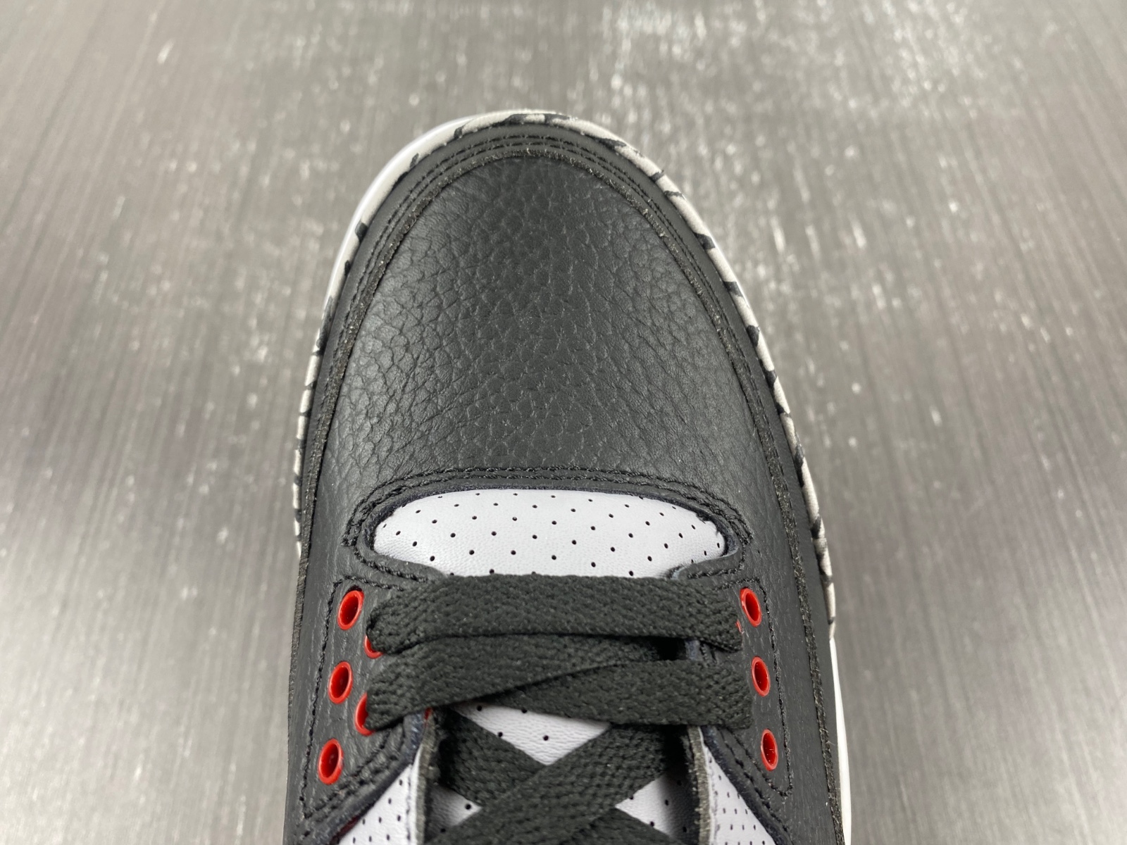 Air Jordan 3 Black Cement 854262-001