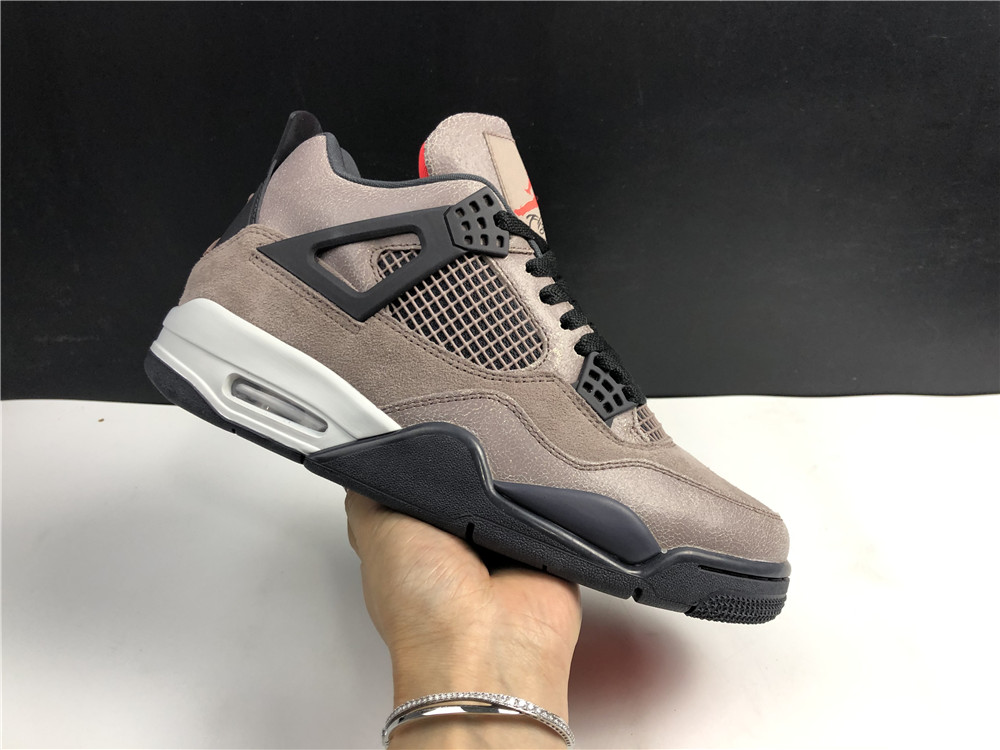 Air Jordan 4 Retro “Taupe Haze” DB0732-200