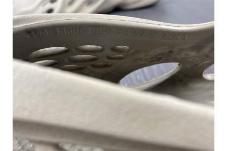 Adidas Yeezy Foam RNNR Stone Sage GX4472