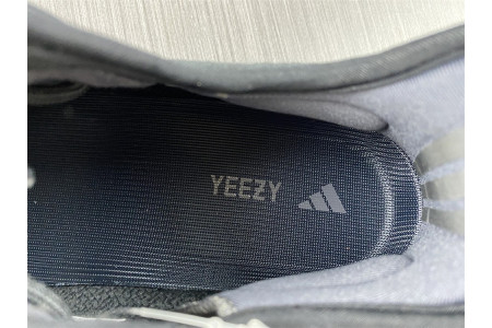 Adidas Yeezy Boost 350 V2 Onyx HQ4540