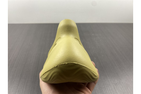 Adidas Yeezy Foam RNNR Sulfur GV6775