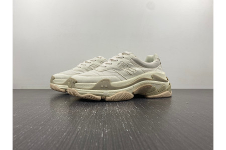 BLCG TRIPLE S SNEAKER710156 W3CU2 9798