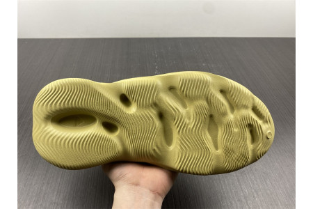 Adidas Yeezy Foam RNNR Sulfur GV6775