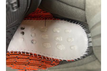 Adidas Yeezy Boost 350 V2 Carbon Beluga HQ7045