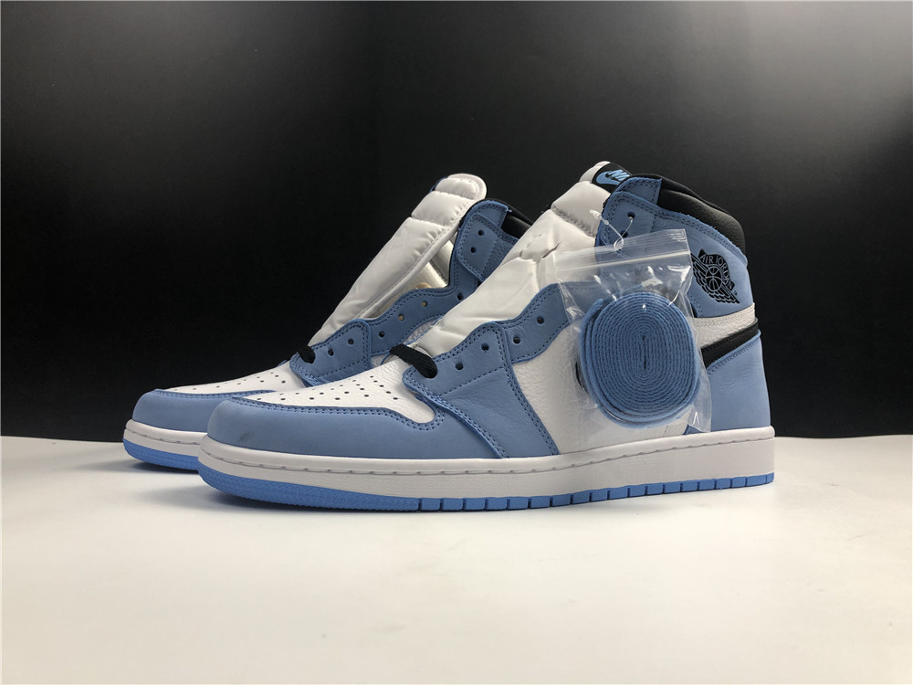 AIR JORDAN 1 RETRO HIGH WHITE UNIVERSITY BLUE BLACK 555088-134