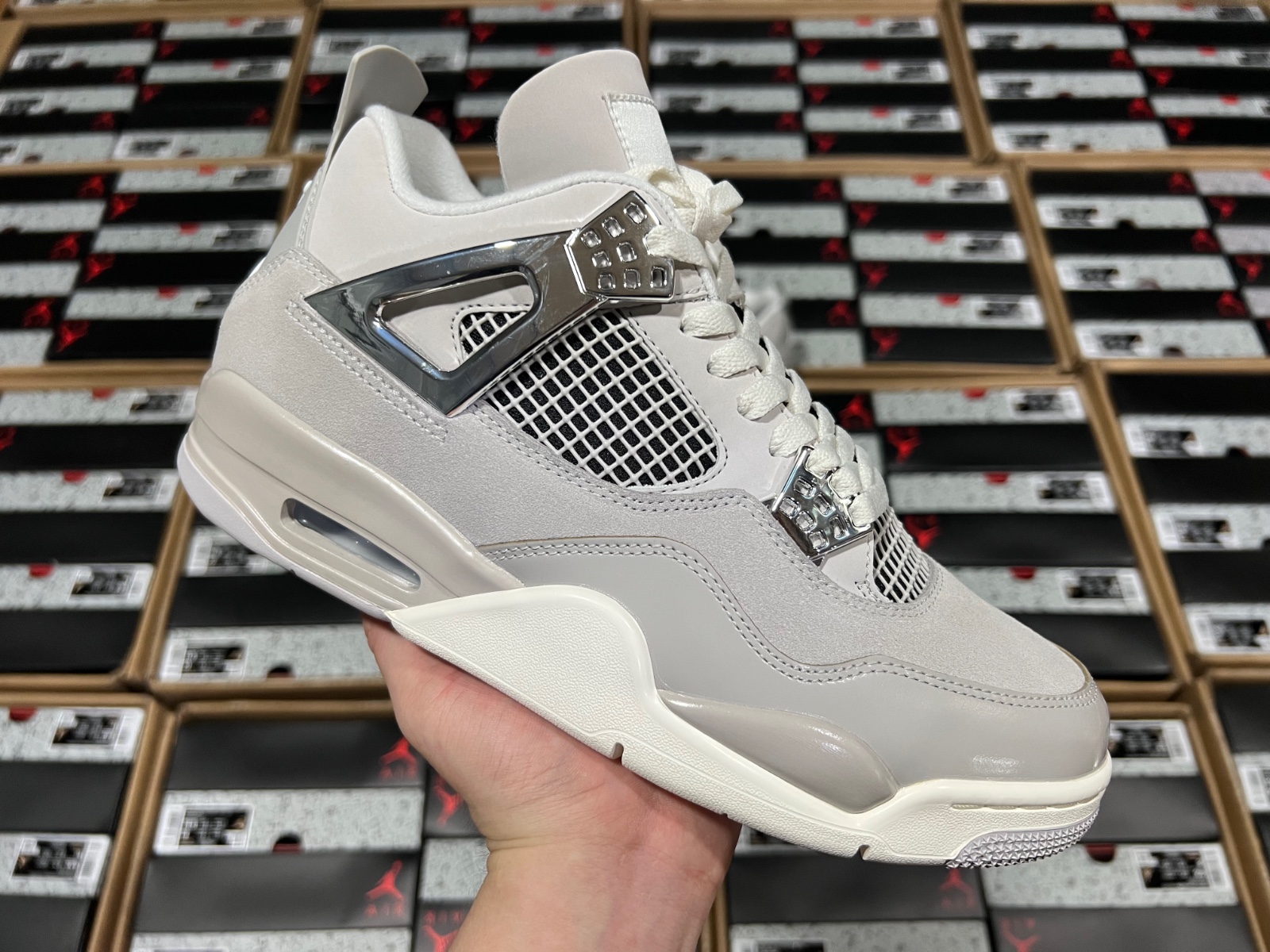 Jordan 4 Retro Frozen Moments
