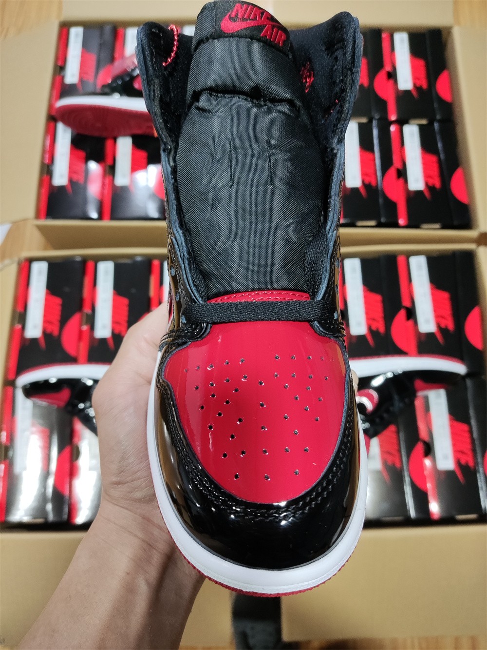 Air Jordan 1 High OG Bred Patent 555088-063