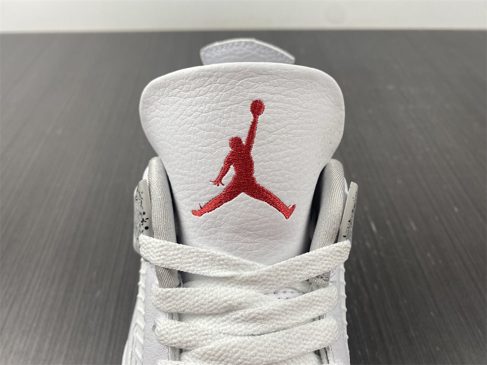 Jordan 4 Retro White Oreo (2021) CT8527-100