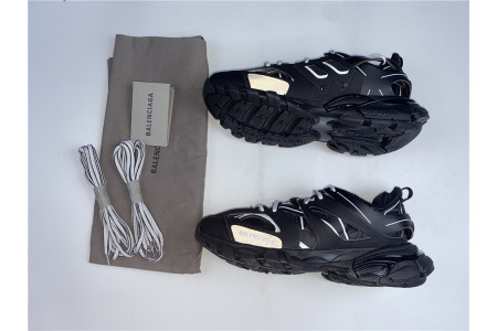 BLCG Track Sneaker 542436 W1GB1 2045