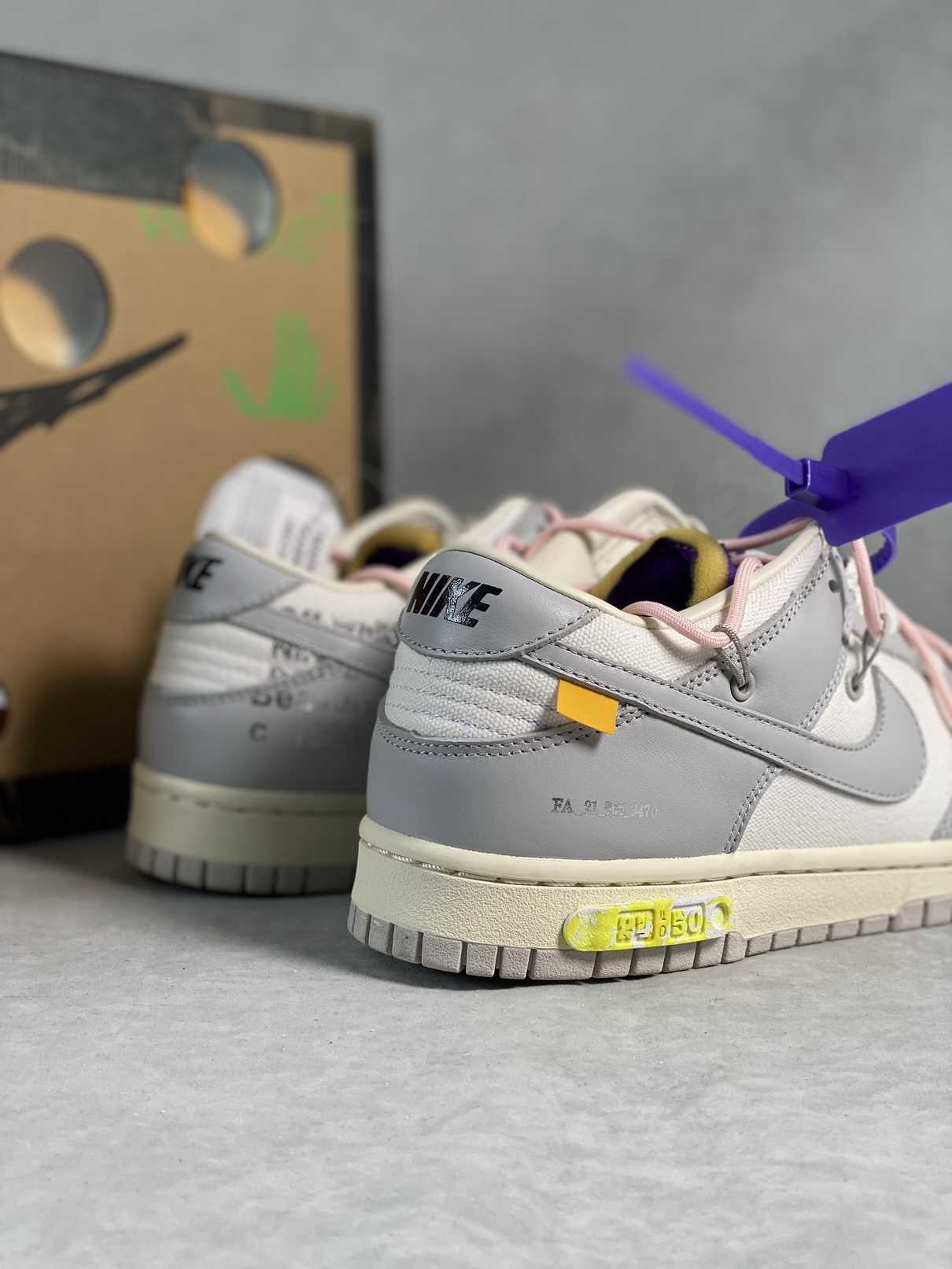 Nike Dunk Low Off-White Lot 24
