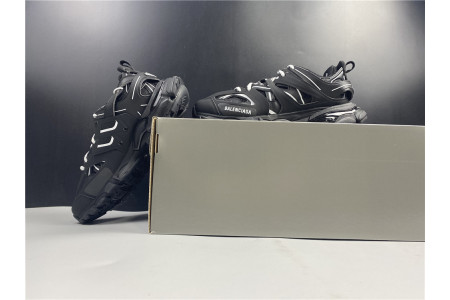 BLCG Track Sneaker 542436 W1GB1 2045