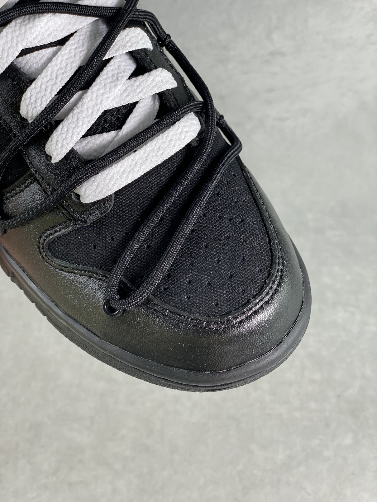 Nike Dunk Low Off-White Lot 50