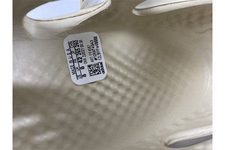Adidas Yeezy Foam RNNR Sand FY4567