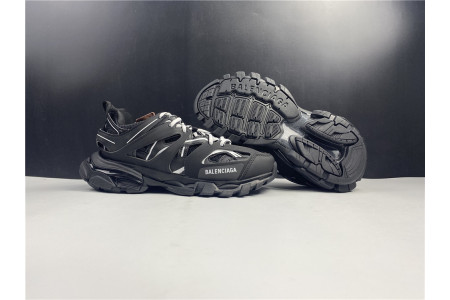 BLCG Track Sneaker 542436 W1GB1 2045