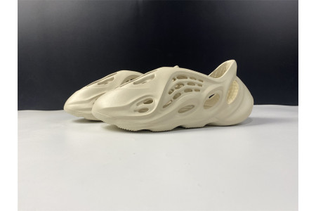 Adidas Yeezy Foam RNNR Sand FY4567