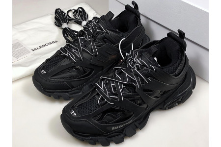 BLCG TRACK TRAINER ‘TRIPLE BLACK’ 542023 W1GB1 1000