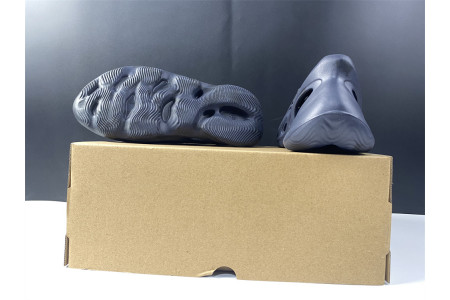 Adidas Yeezy Foam RNNR Mineral Blue GV7903