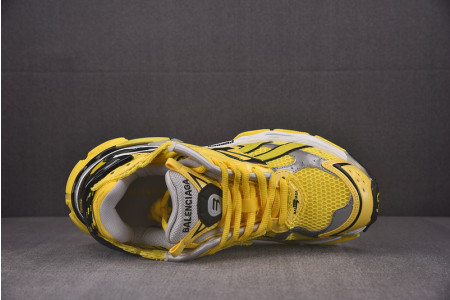 BLCG RUNNER SNEAKER 677403 W2RD3 0510