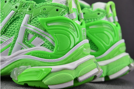 BLCG RUNNER SNEAKER 677403 W3RBM 3590