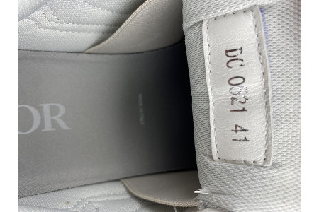 DR B30 Sneakers