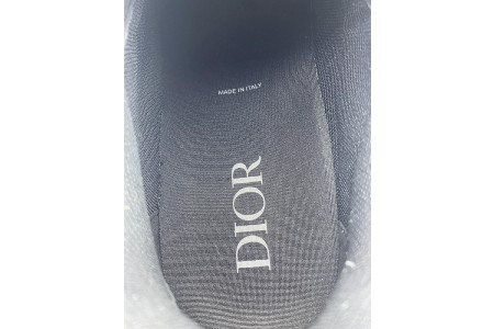 DR B22 SNEAKER