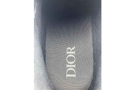 DR B22 SNEAKER