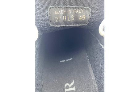 DR B22 SNEAKER