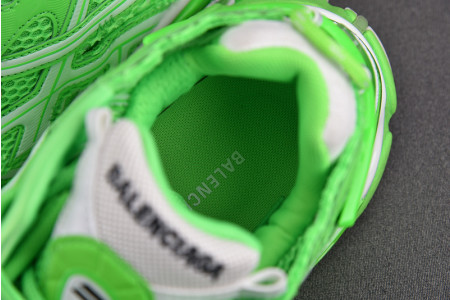 BLCG RUNNER SNEAKER 677403 W3RBM 3590