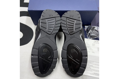 DR B30 Sneakers