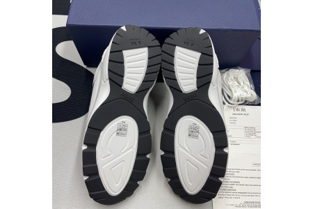 DR B30 Sneakers
