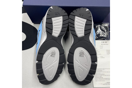 DR B30 Sneakers