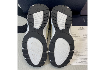 DR B30 Sneakers