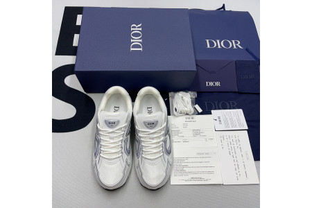 DR B30 Sneakers