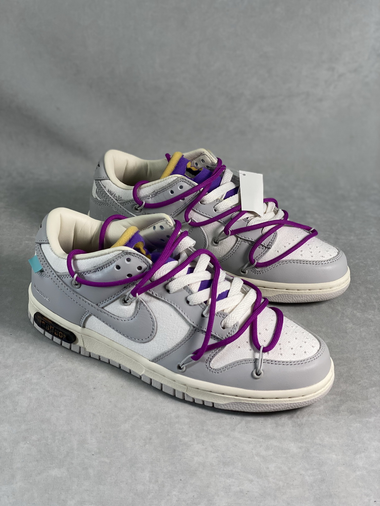 Nike Dunk Low Off-White Lot 28