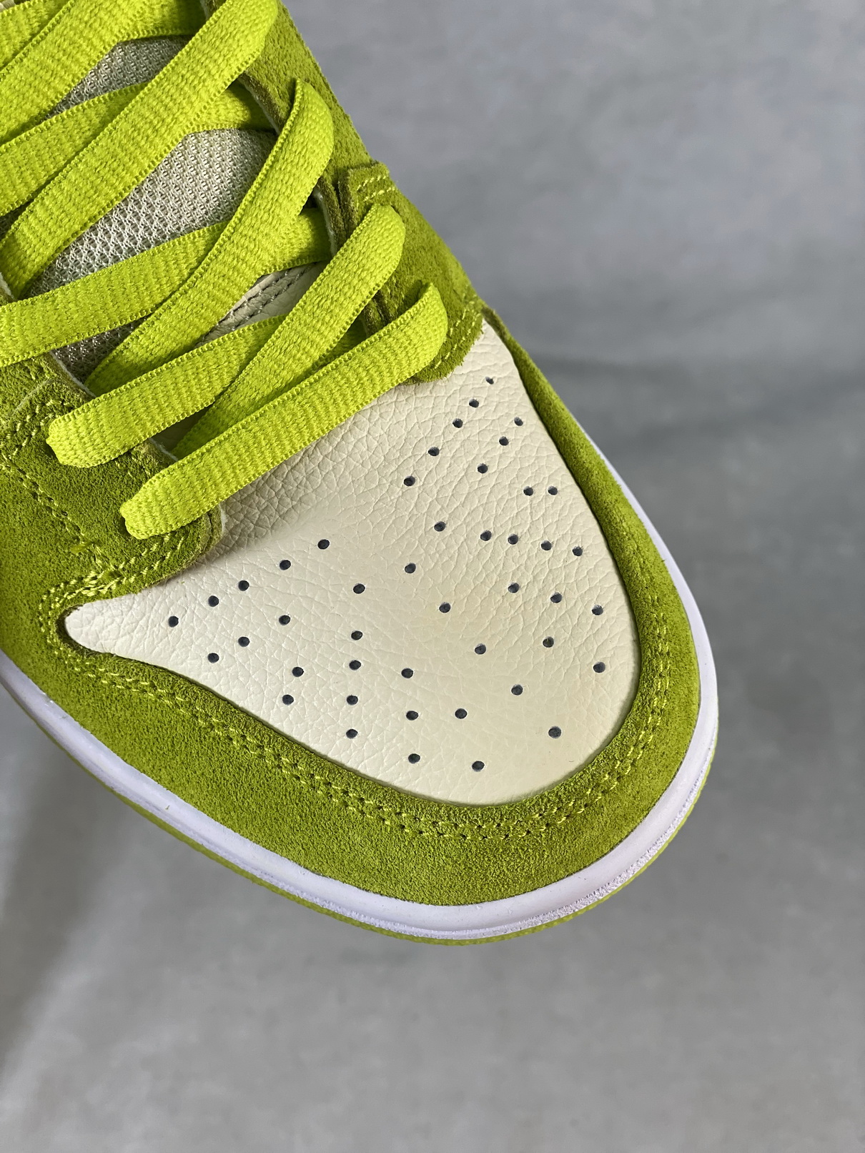Nike SB Dunk Low Green Apple