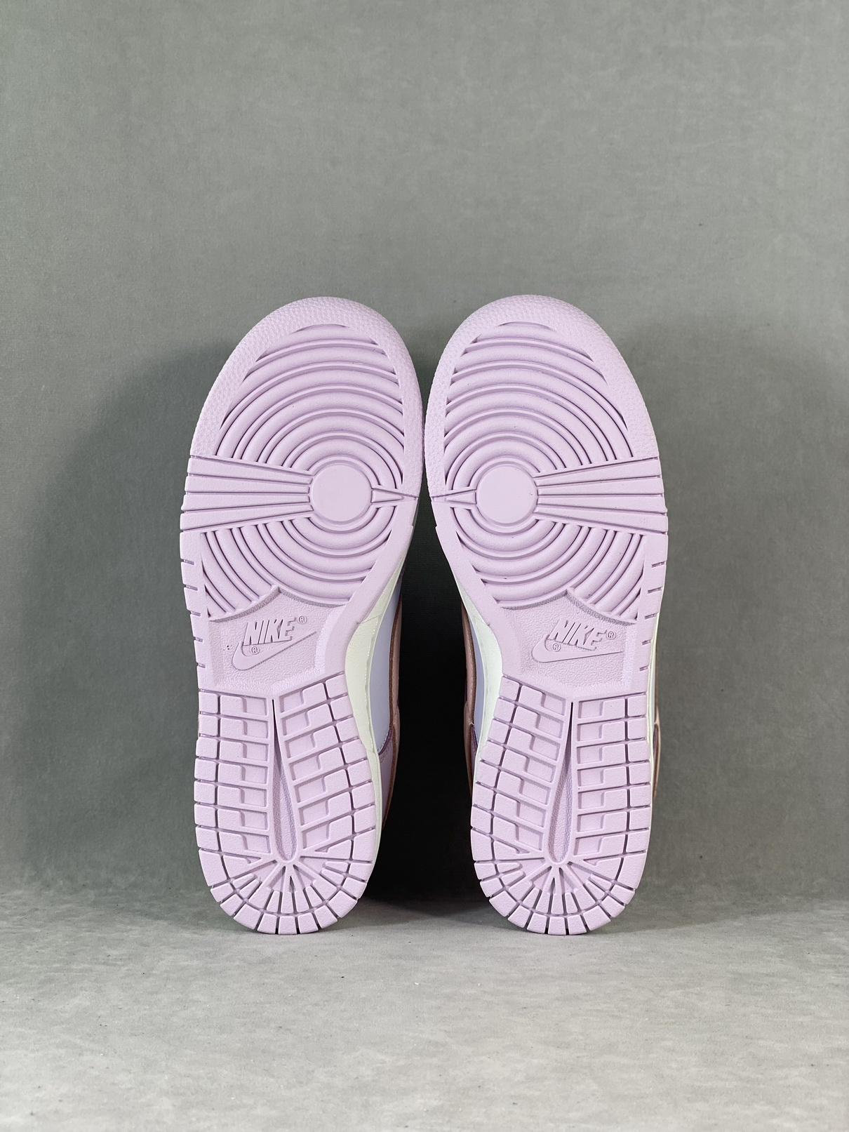 Nike Dunk Low Easter 2022