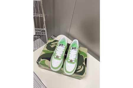 B*PE SNEAKER