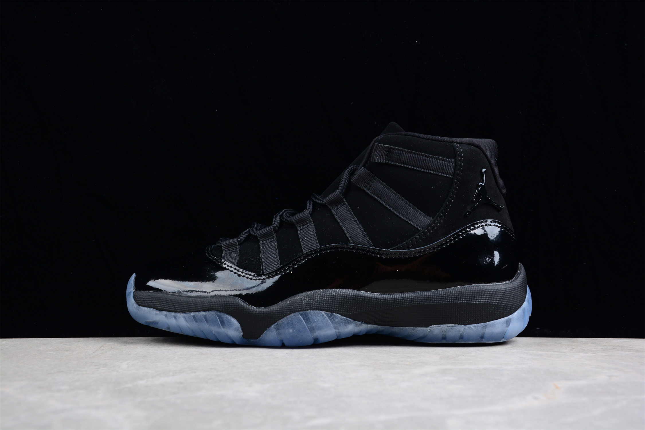 AIR JORDAN 11 ??CAP AND GOWN?? BLACK 378037-005